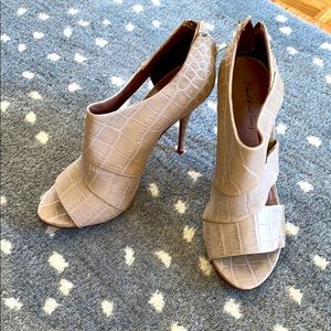 Elizabeth & James light tan high heel booties